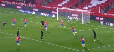 临场数据大变！成都蓉城魔鬼主场或难耐柔佛