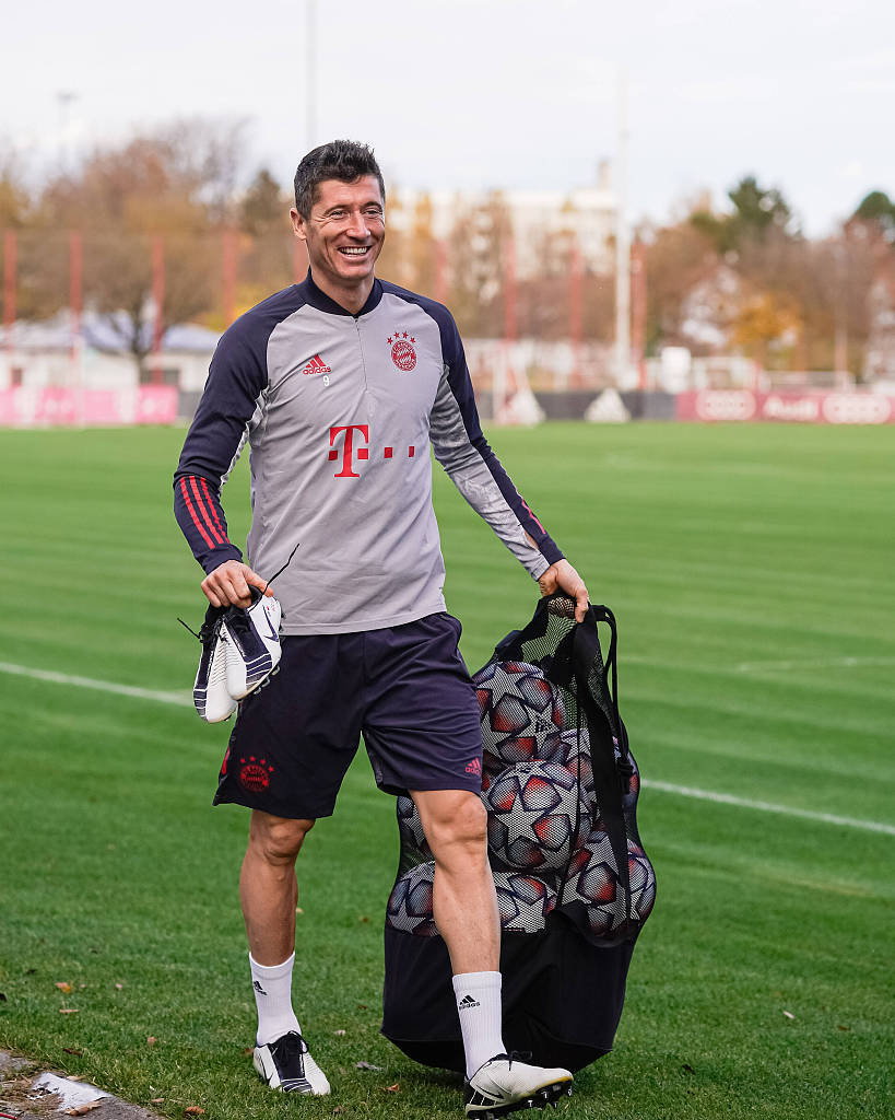 NBA：勇士末节发力 击败雷霆止住颓势